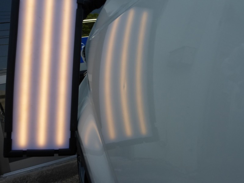 C-HR　ドアのヘコミは短時間デントリペア【つくば市】